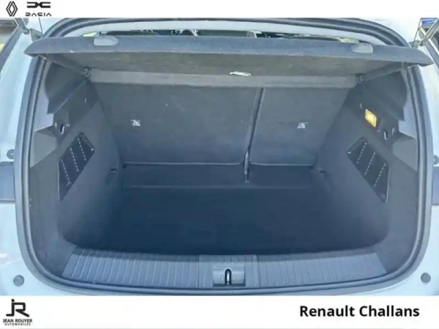 Renault Megane e-tech electric ev40 130ch equilibre standard charge — photo 7