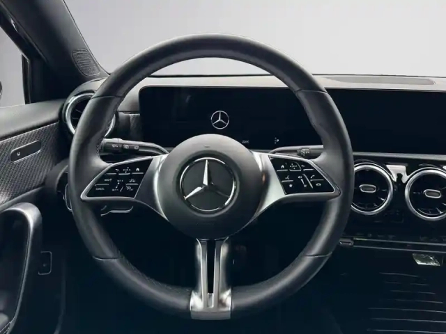 Mercedes Classe A 250 e progressive line — photo 14
