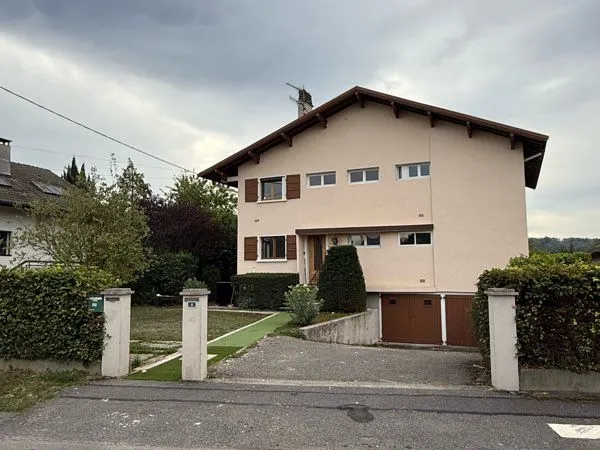 T4 dans maison - 84 m2 (Puy Saint-Martin)