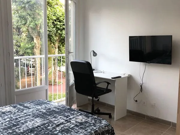 Colocation Fille Haut de Gamme - PARILLY / 200 m Métro / 13 min Bellecour