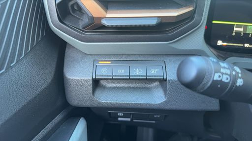 Dacia Bigster 1.2 TCe 140 Myld Hybride - Extreme – 2025 – 37164 km – Hybride essence – Boîte Manuelle — photo 6