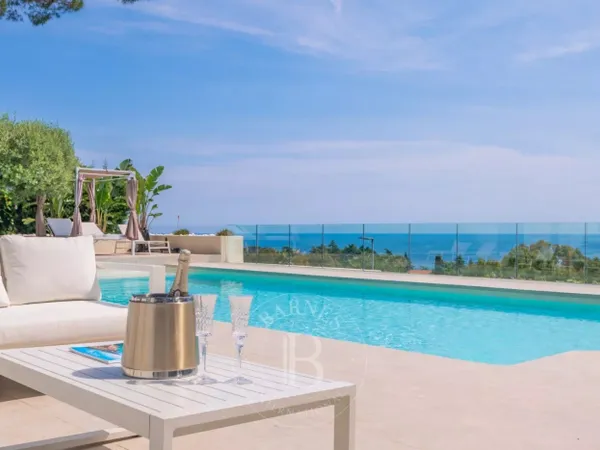 CANNES CROIX DES GARDES - VILLA CONTEMPORAINE VUE MER - 6 CHAMBR