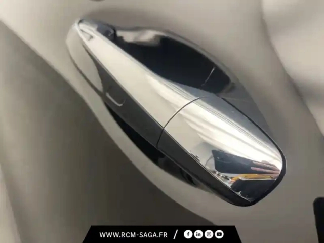 Mercedes Cla 250 e hybrid eq amg line — photo 23