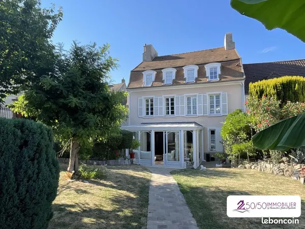 Propriété 11 pièces 252 m²