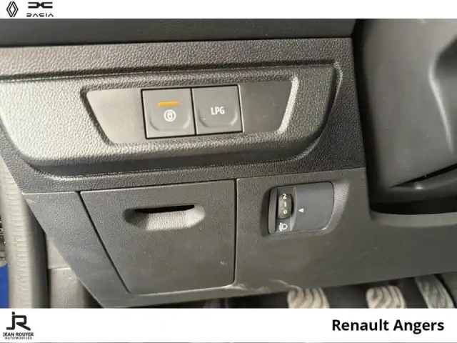 Dacia Sandero 1.2 eco-g 120ch stepway extreme -25 — photo 14