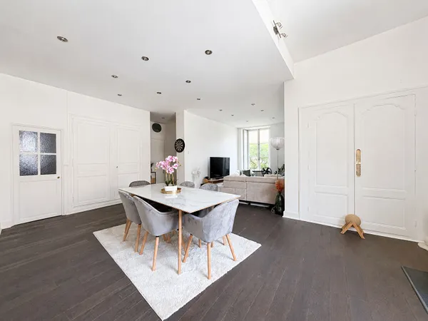 CENTRE-VILLE? APPARTEMENT DE 198 M² ? 4 CHAMBRES ? MEZZANINE ? 2 PARKINGS