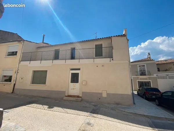 Maison T3 en r+1 rénovée