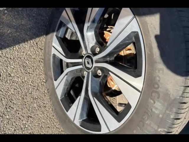 Renault Clio 1.0 tce 90ch evolution — photo 13