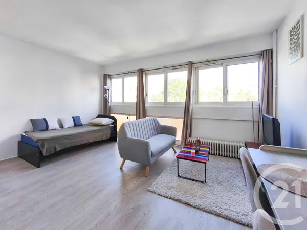 Studio 1 pièce 25 m²