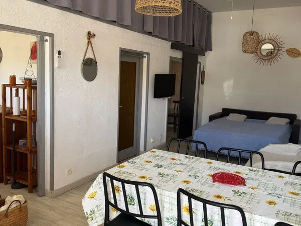 Meuble canet plage 47 m2 tt confort de sept à juin 2027 9ou 10 mois/