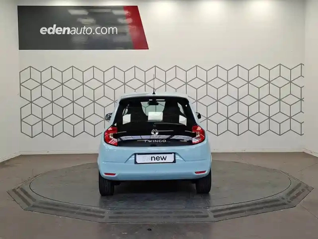 Renault Twingo iii e-tech — photo 4