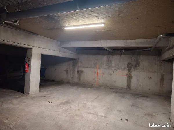 Place de parking sécurisé