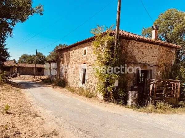 Lot de 2 Maisons + 1 grange a renover
