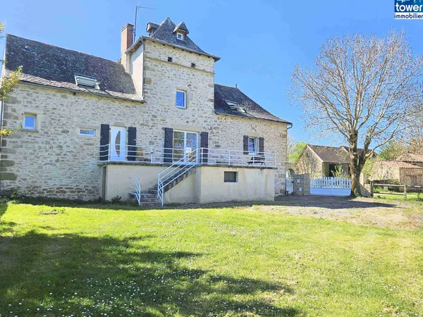 JOLIE MAISON EN PIERRE DE 199 M2