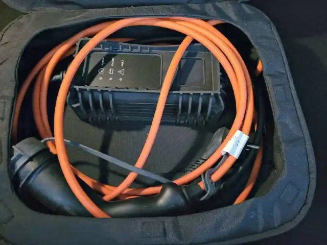 Peugeot 208 electrique 50 kwh 136ch — photo 32