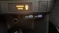 Toyota Yaris 116h Design 5p MY22 — photo 30