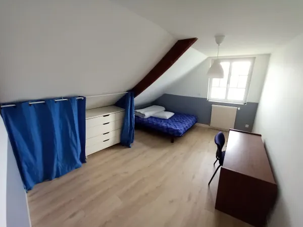 Loue chambre 16m² dans maison
