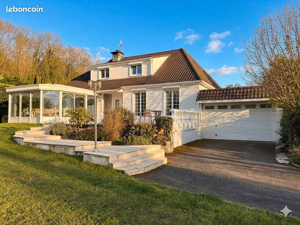 Maison 7 pièces 184 m²
