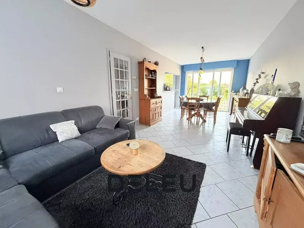 MAISON 3 CHAMBRES, JARDIN ET DOUBLE GARAGE
