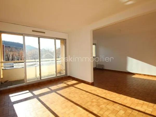 Appartement 4 pièces 93 m²