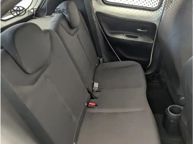 Toyota Aygo 1.0 vvt-i 72 dynamic — photo 12