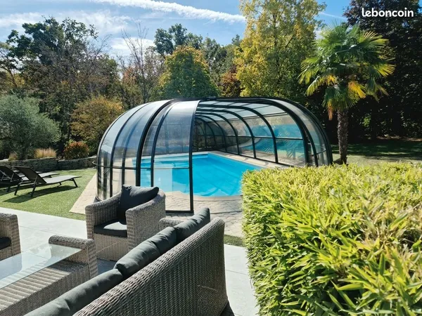 Maison 9 pièces 251 m²
