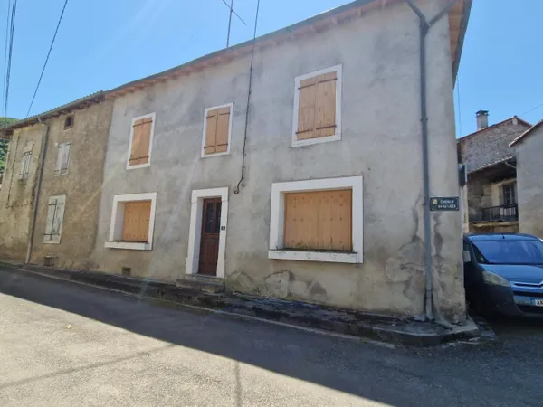 Corp de ferme et dépendances