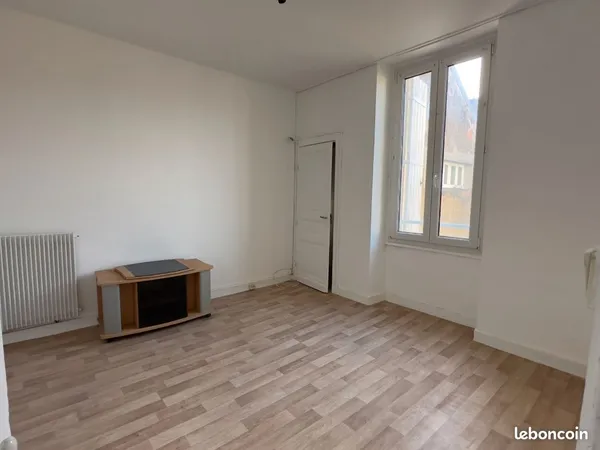 Studio meublé 15 m² - Périgueux - 430 charges comprises
