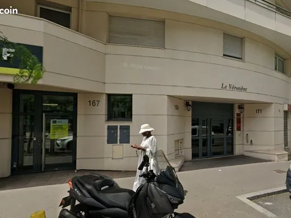 Parking terminus métro chatillon