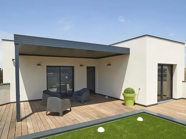 4 PIÈCES offrant 109.37m² de surface privative / Parking / Cave