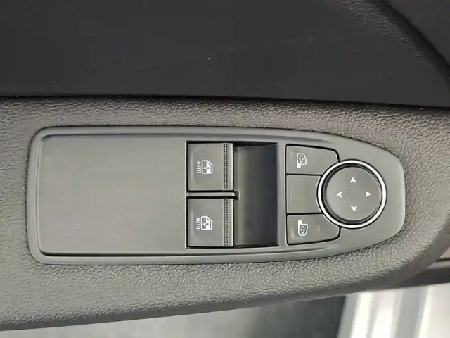 Renault Clio tce 90 — photo 28