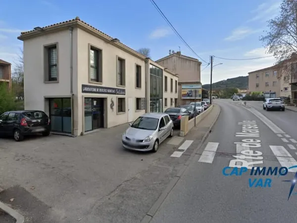 Local 2 pièces 23 m²