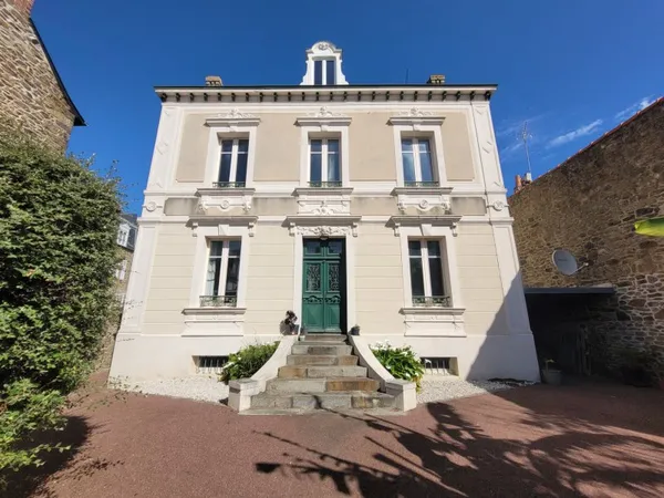 Maison 10 pièces 179 m²