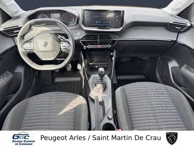 Peugeot 208 puretech 100 s&amp;s bvm6 — photo 8