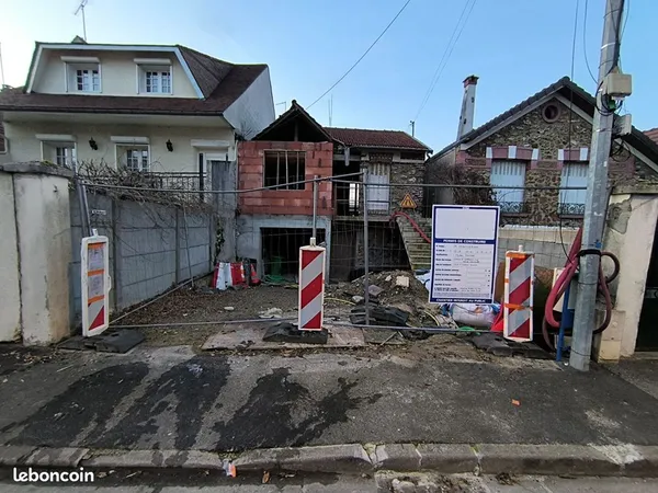 Terrain 245 m² LES PAVILLONS SOUS BOIS