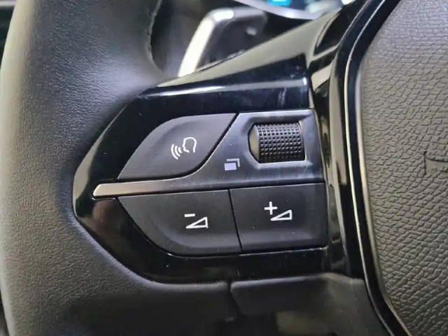 Peugeot 2008 puretech 130 s&amp;s eat8 — photo 87