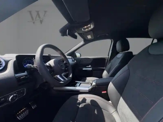 Mercedes Eqa 250+ — photo 18