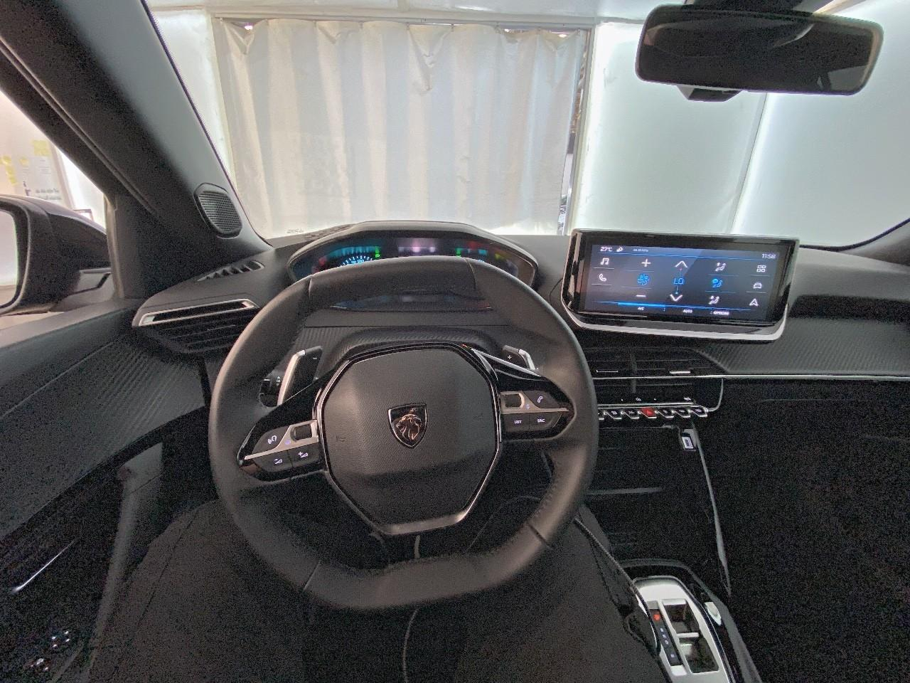 Peugeot 2008 hybrid 136 e-dcs6 style — photo 12