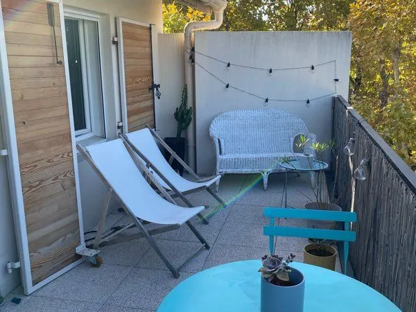 Grand T1 38m2 avec terrasse. 13008 Ste anne Mazargues