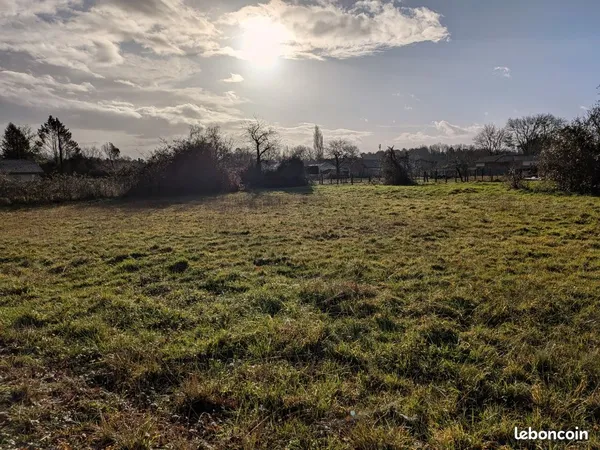 Terrain 1040 m² libre de constructeur fnr