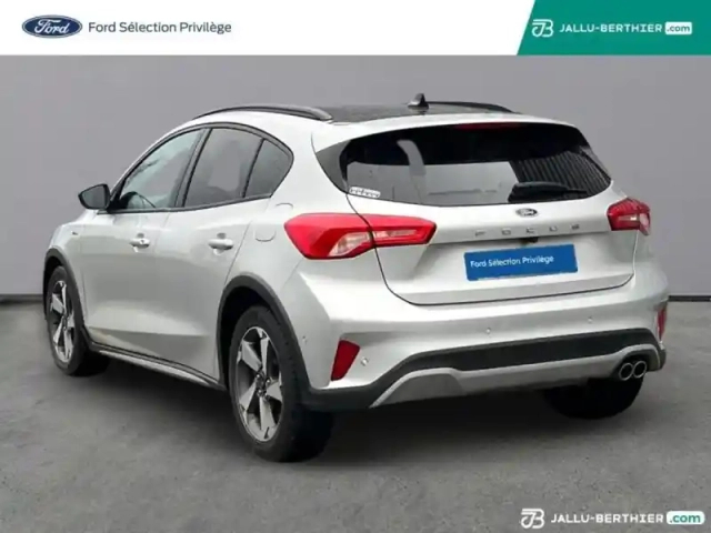Ford Focus active 1.5 ecoboost 150ch — photo 4