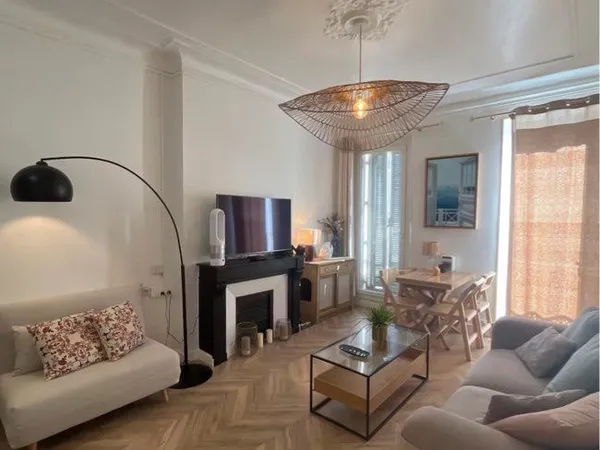 Appartement meublé 2 pièces - Marseille République