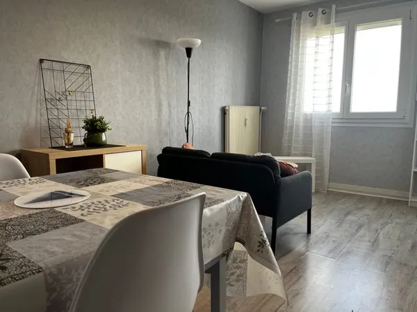 Appartement de 31m2 à louer sur Pont-Sainte-Marie