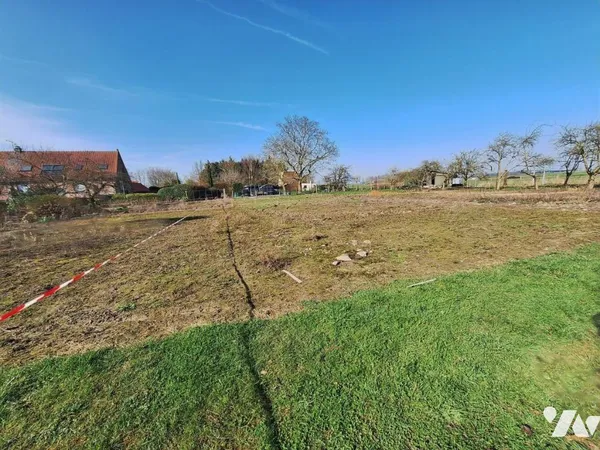 Terrain 872 m²