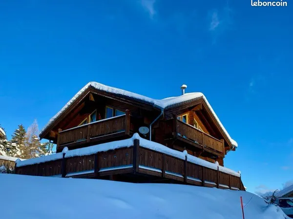 Chalet la Joue du Loup 240m2