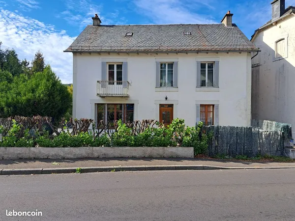 Maison 160 m² - 5 chambres - jardin et garages