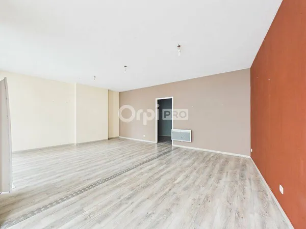 Local 1 pièce 42 m²