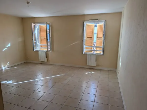 Appartement Location Courçon 2p 48m² 585€