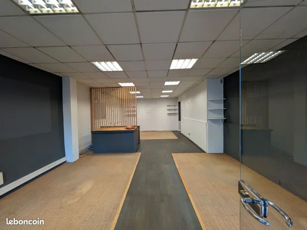 Local commercial 82 m2 Pau proche Hall médiathèque