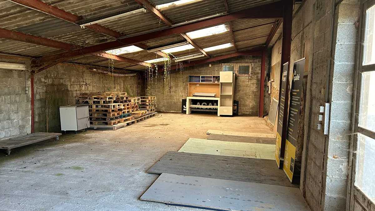 Photo 1